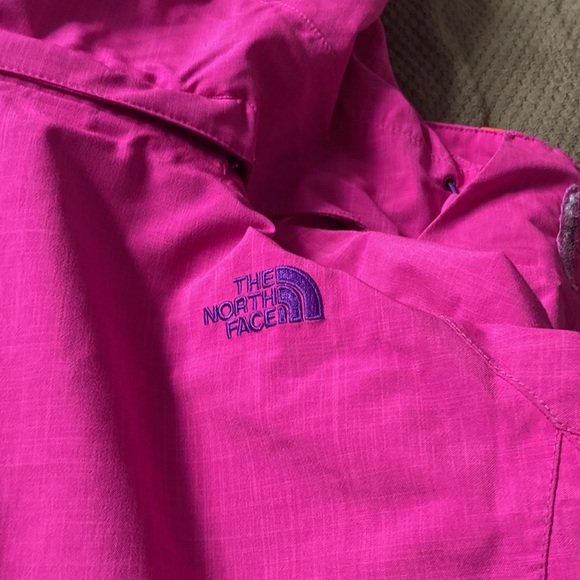Pink and purple North face coat two pieces zip up with zipper pockets - Picture 16 of 16
